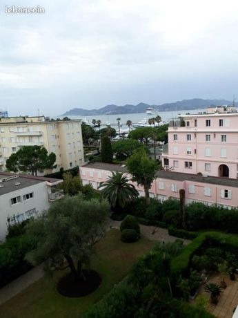 Studio 1 pièce 40 m²