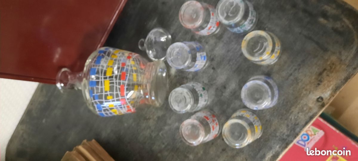 Carafe et verres sérigraphiés Années 50 (image 5)