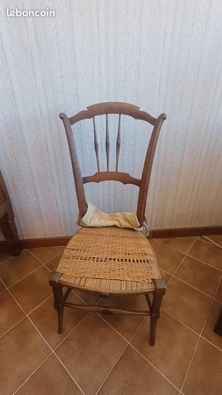 Petite chaise de deco (image 1)