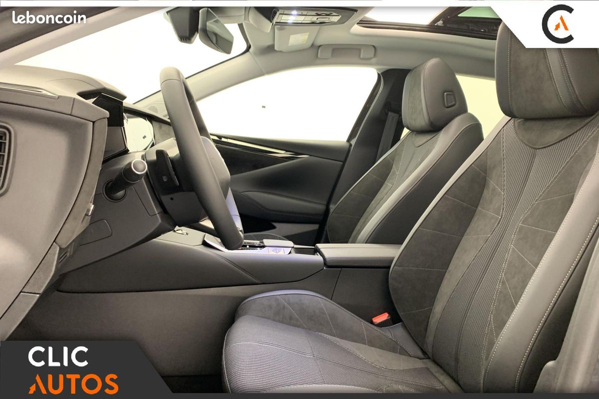 DS DS4 DS N°4 1.2i Hybride 145 BVR Etoile Alcantara (image 9)