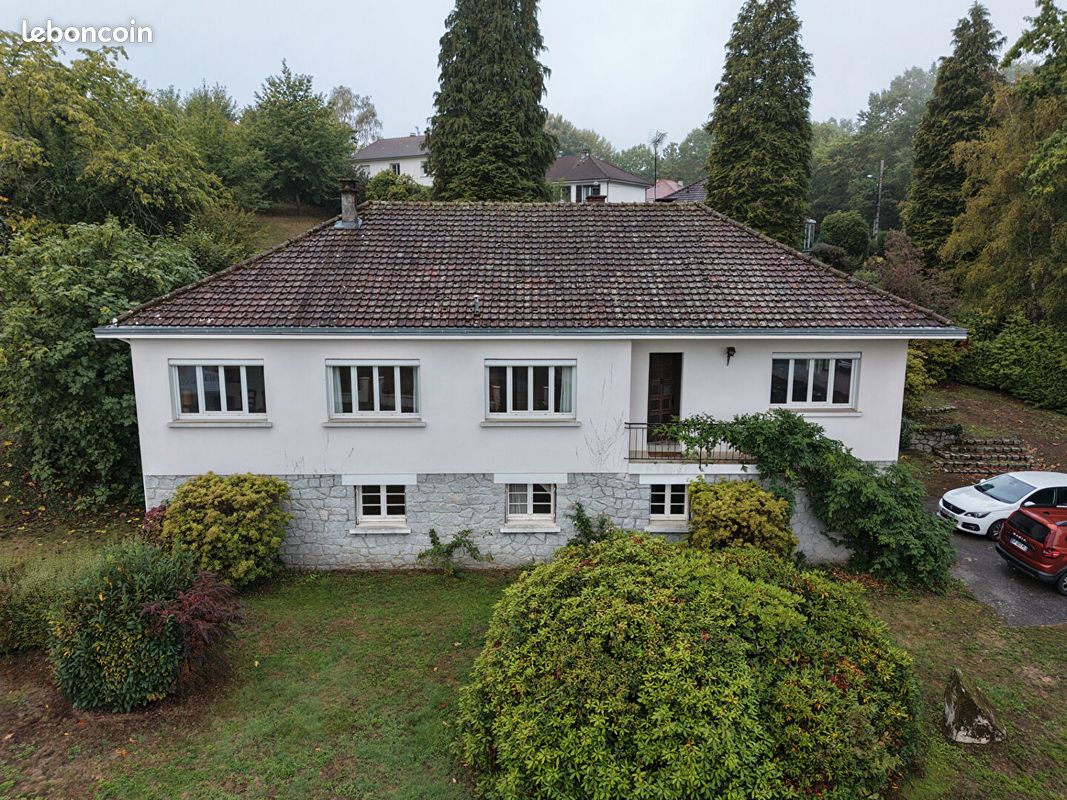 Maison 8 pièces 168 m² · à Ambazac · 168 m² · 198 000 €