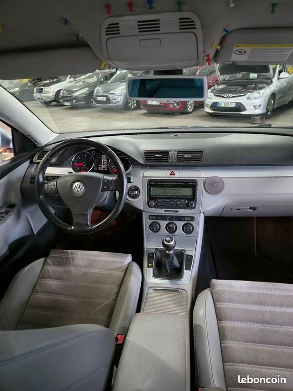 VOLKSWAGEN passât 2.0 TDI 140ch BV6 pack carat Edition 4 motion TBE (image 9)