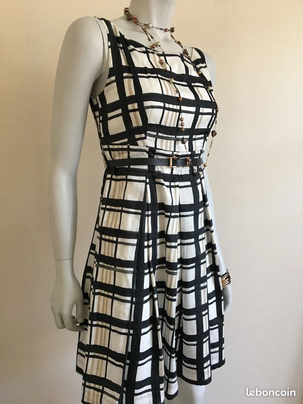 Elegante robe ceremonie noire et blanche à carreaux fluide zip sur le coté T 36 plissée comme neuve (image 7)