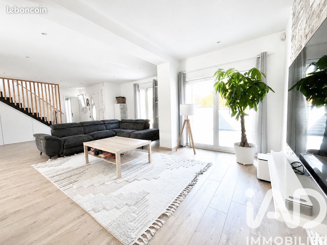 Maison 7 pièces 192 m² · à Gretz-Armainvilliers · 192 m² · 519 000 €