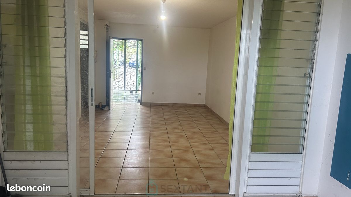 Appartement 2 pièces 43 m² · à Fort-de-France · 43 m² · 160 000 €