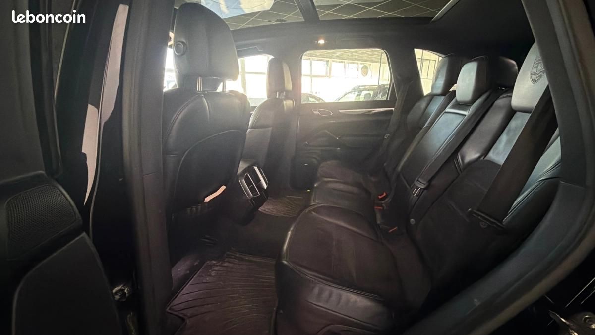 Porsche Cayenne 3.0 V6 416 ch S E-Hybrid Tiptronic A (image 11)