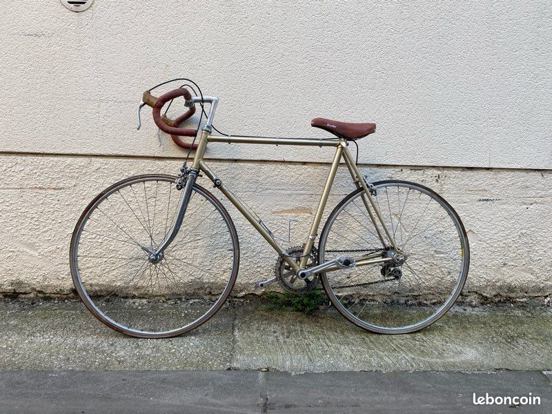 Vélo de course (image 1)