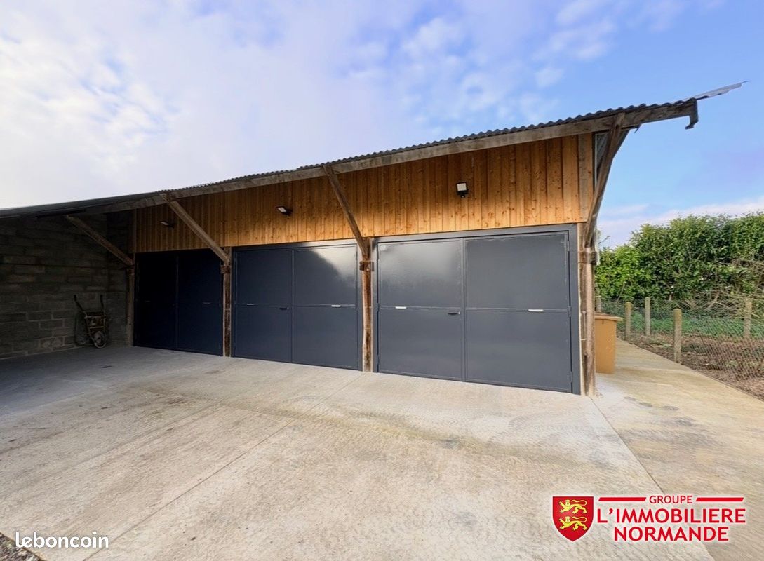 Parking 1 pièce 65 m² · à Clef Vallée d'Eure · 65 m² · 77 000 €