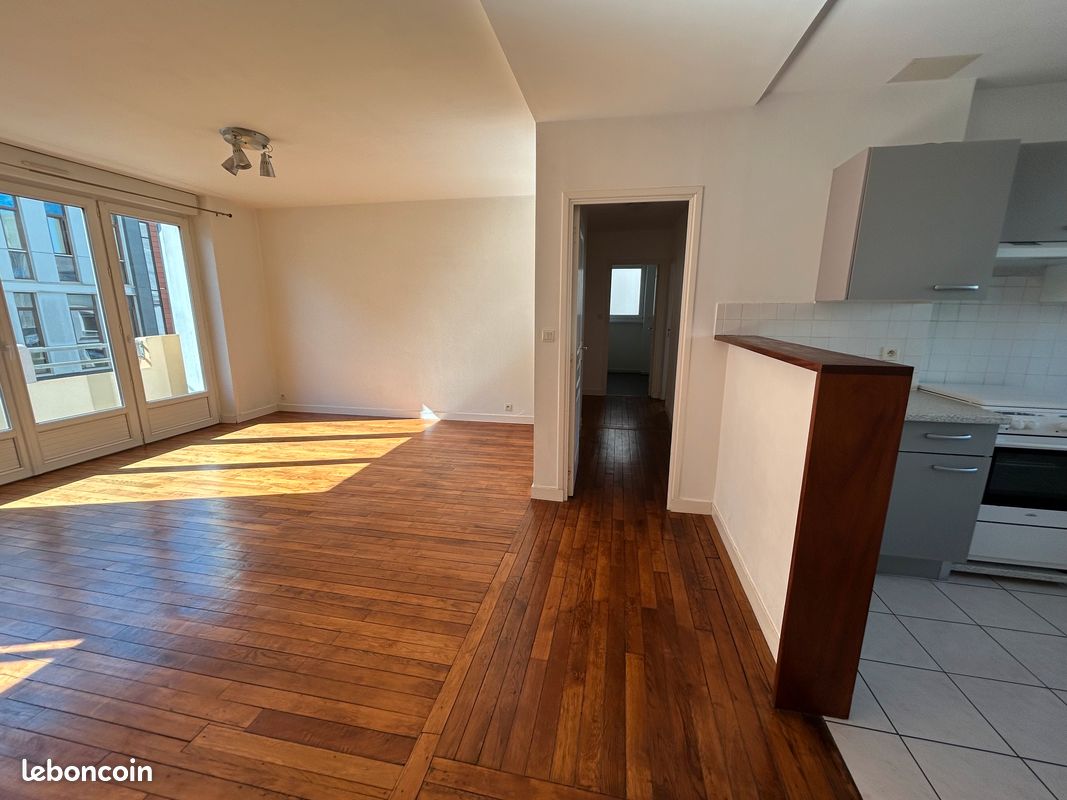 Appartement 5 pièces 90 m² · à Brest · 90 m² · 900 €