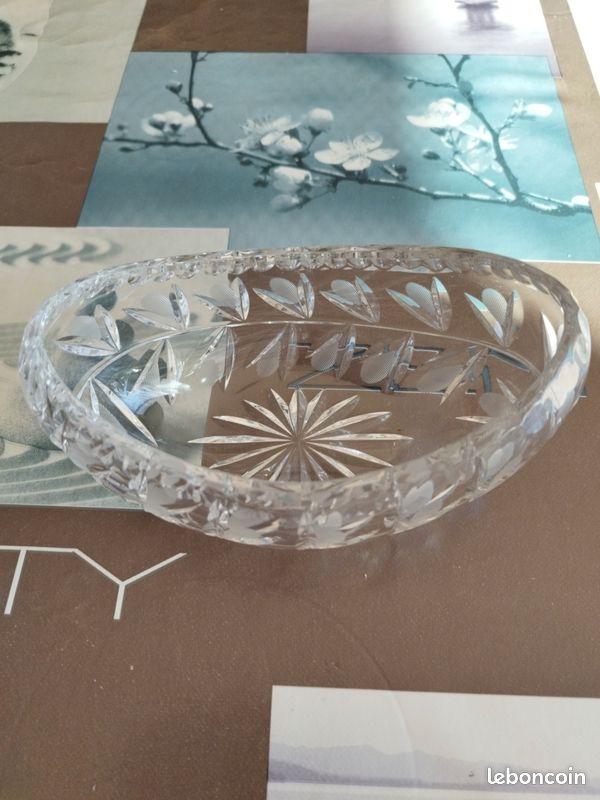 Coupe en cristal ciselé (image 1)