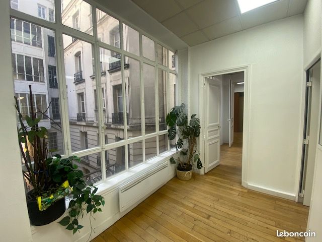 Appartement 5 pièces 93 m² · à Paris · 93 m² · 2 678 €/mois