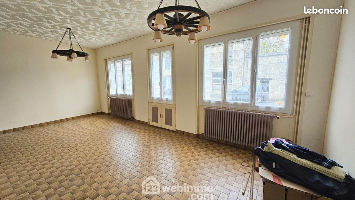 Maison 6 pièces 146 m² · à Tousson · 146 m² · 206 000 €
