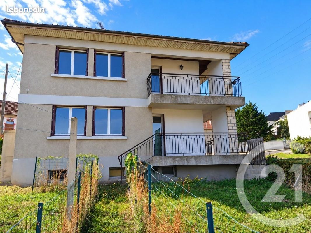 Immeuble 7 pièces 147 m² · à Montluçon · 147 m² · 149 000 €