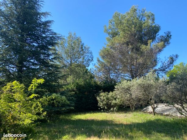 Terrain 1 088 m² Robion