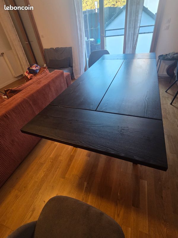 Table à manger extensible bon état dix places (image 1)