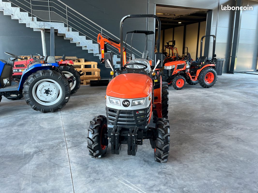 Tracteur neuf HINOMOTO de 25cv homologué route en 4 roues motrices / SAS TERRE ET NATURE (image 1)