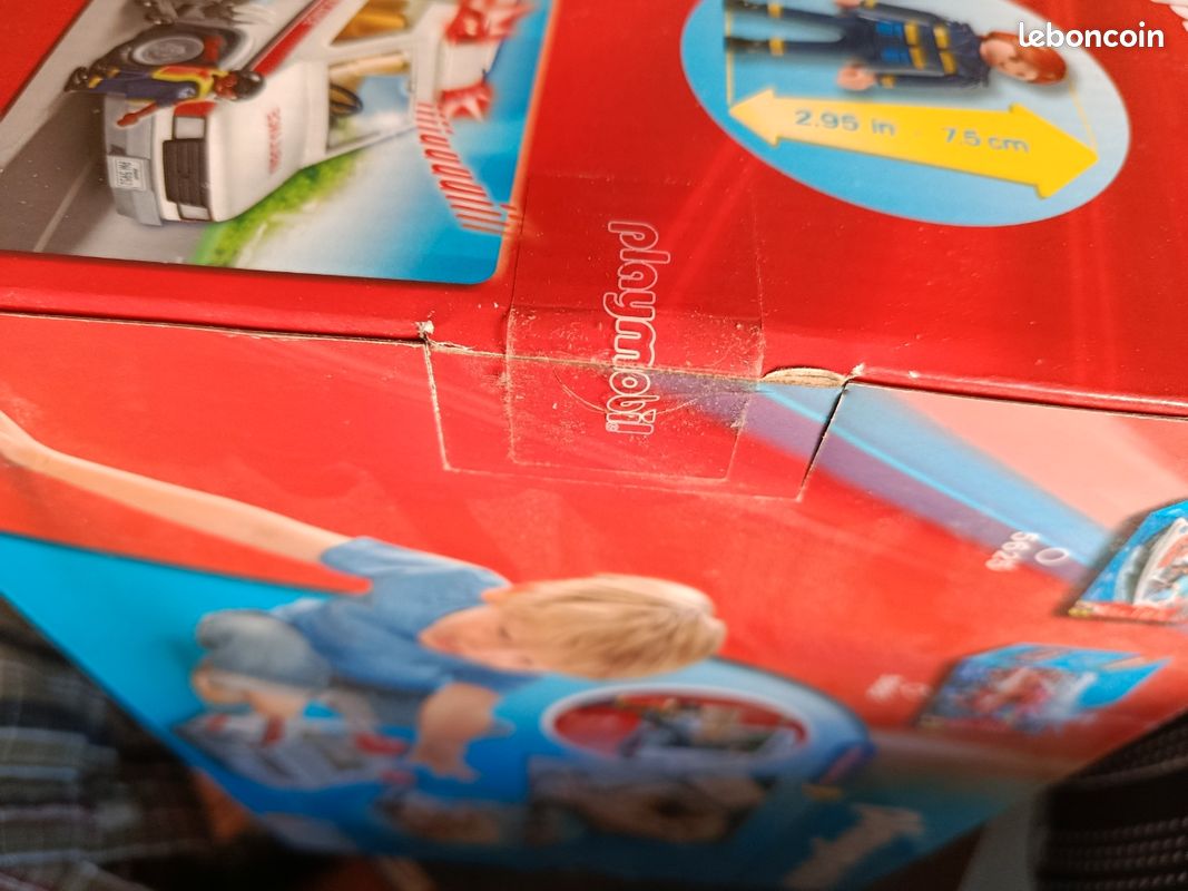 Ambulance Playmobil (image 2)