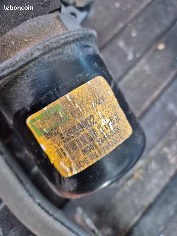 Moteur essuie glace c2 (image 2)