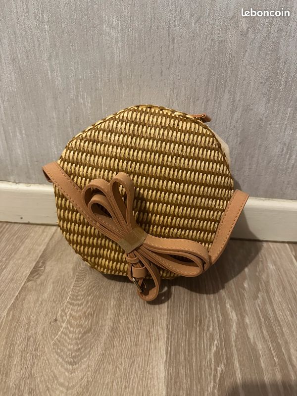 Vend sac 10 euro (image 1)