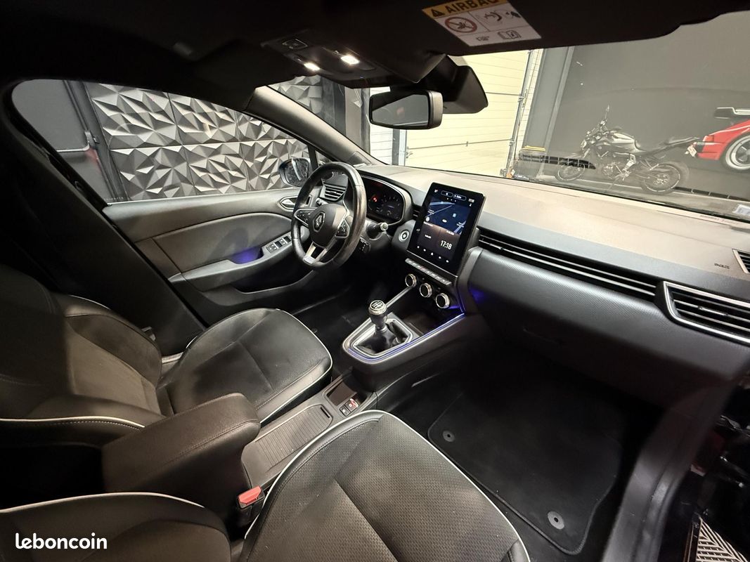 RENAULT CLIO 5 INTENS EDITION ONE 1.0l 100CH CAMERA 360 SIEGES ET VOLANT CHAUFFANTS CARPLAY BOSE GTIE 12 MOIS (image 18)