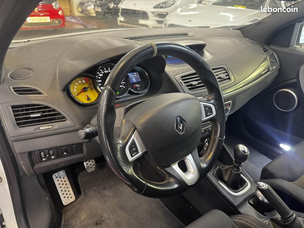 RENAULT MEGANE COUPE 2.0 250 RS- R.S Monaco GP (image 8)