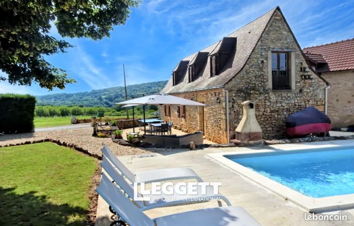 Maison 8 pièces 196 m²
