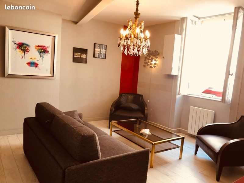 Appartement 2 pièces 63 m² · à La Rochelle · 63 m² · 1 090 €