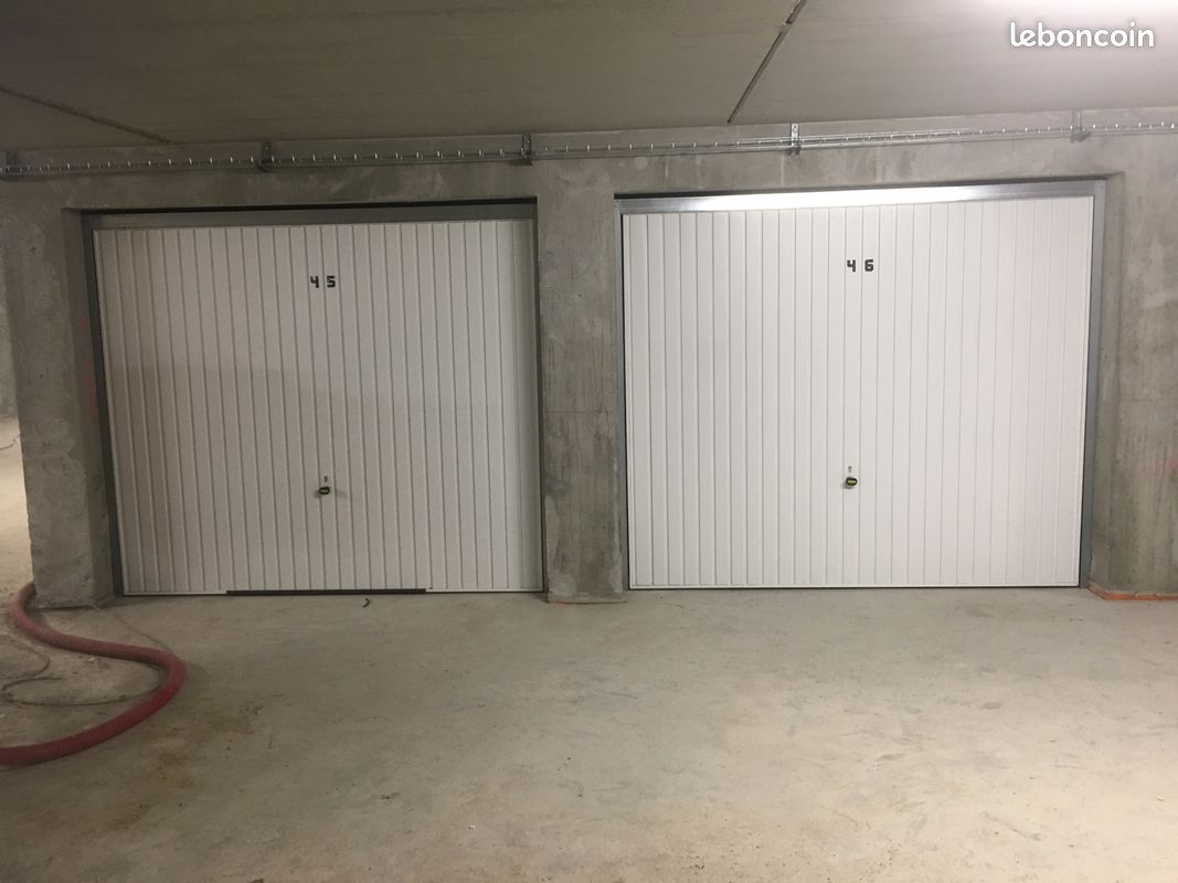Parking 14 m² · à Saint-Alban-Leysse · 14 m² · 24 000 €