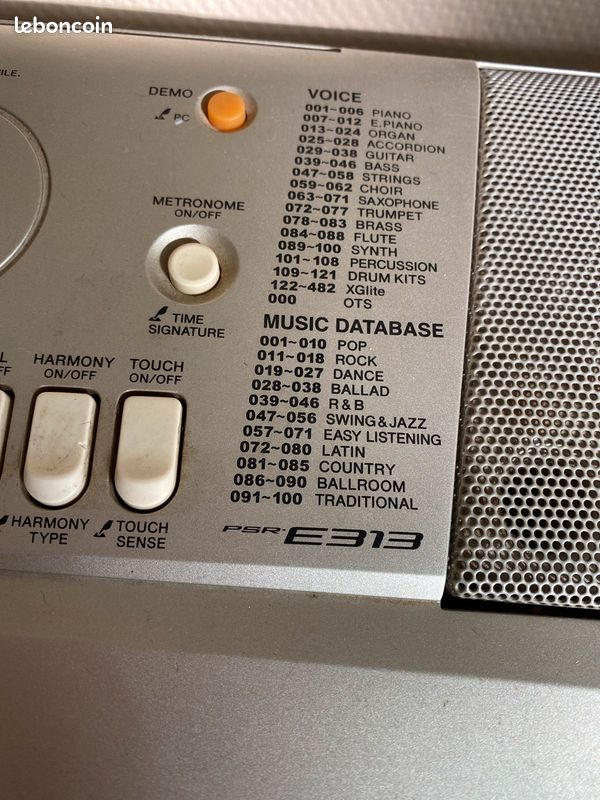Piano avec meuble support (image 4)