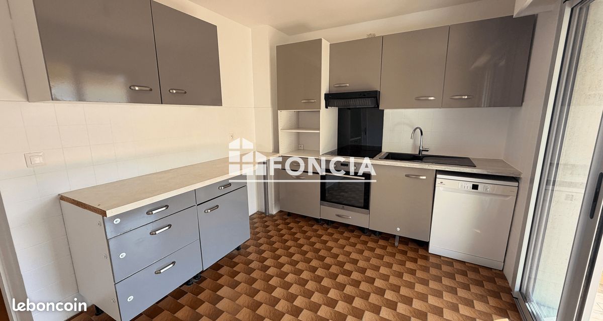 Appartement 3 pièces 75 m² · à Saint-Laurent-du-Var · 75 m² · 1 262 €/mois