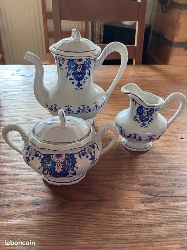 Vend ensemble cafetière, sucrier, pot à lait »SALINS VIEUX ROUEN « (image 1)