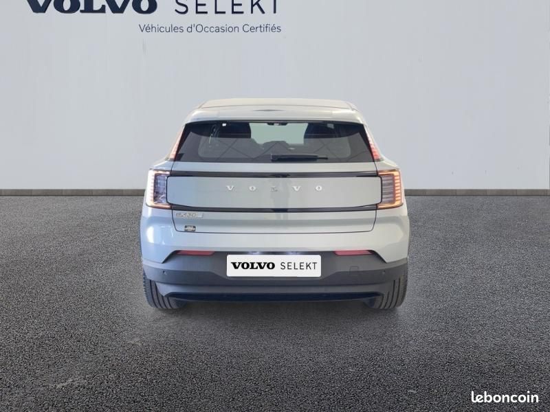 Volvo EX30 Single Extended Range 272ch Plus (image 25)