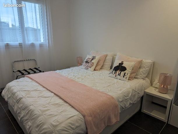 Chambre 1 pièce 12 m²