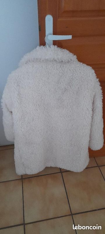 Manteau imitation fourrure h et m Vêtements