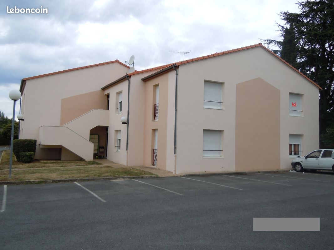 Loue studio - Poitiers 86000 (image principale 0)