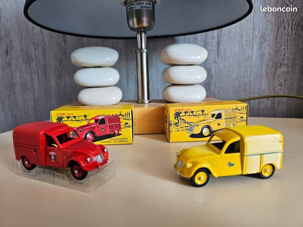 Dinky Toys 24T - Citroën 2CV 3 Feux - France - Échelle 1:43 - Années 50