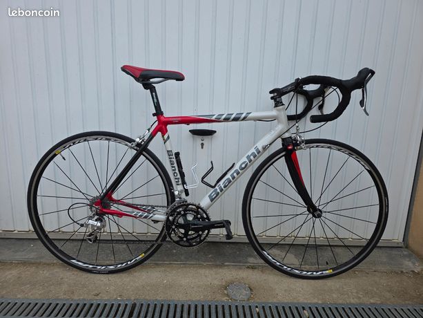 Vend vélo de course Vitus cadre alu
