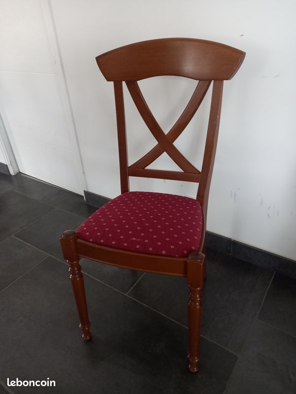 Table et chaises en merisier (image 2)
