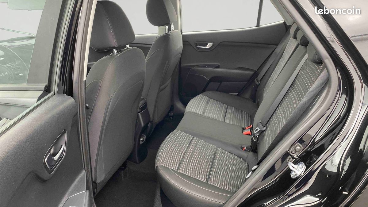 KIA Stonic 1.0 T-GDi 100 ch BVM6 Active (image 13)