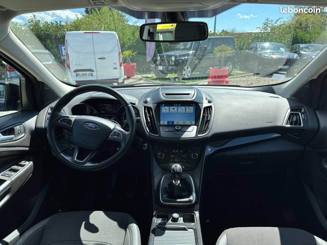 Ford Kuga II1.5 TDCi 120ch Stop&Start Executive4x2 (image 8)