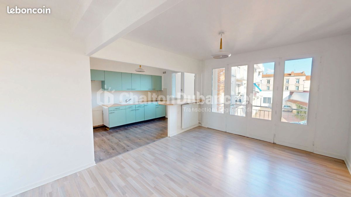 Appartement 2 pièces 52 m² · à Roanne · 52 m² · 72 000 €