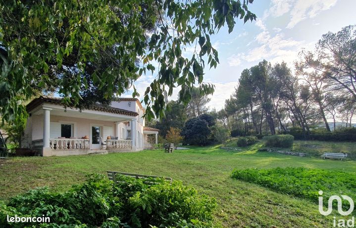 Maison 4 pièces 160 m²