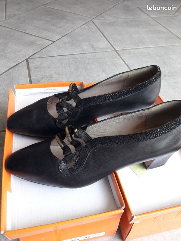 Escarpins noirs petit talon (image 1)