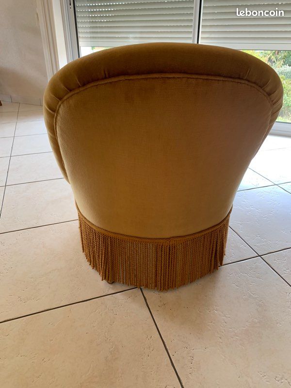 Fauteuil vintage doré à franges (image 3)