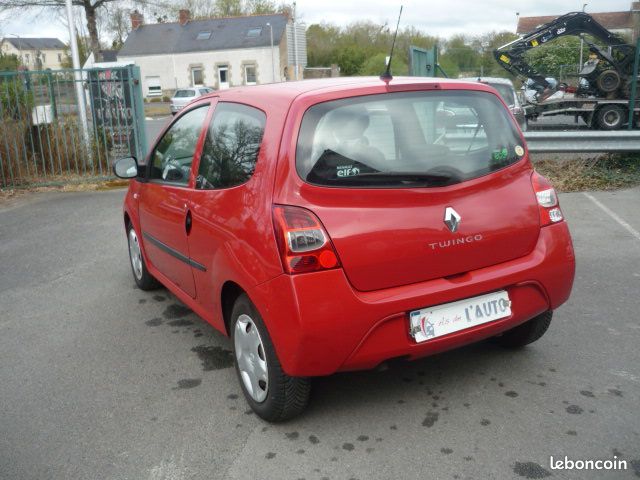 Renault Twingo II 1.2 75cv Authentique (image 3)
