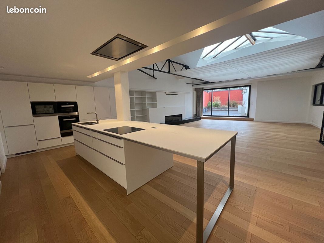 Appartement 3 pièces 183 m² · à Quimper · 183 m² · 1 940 €/mois