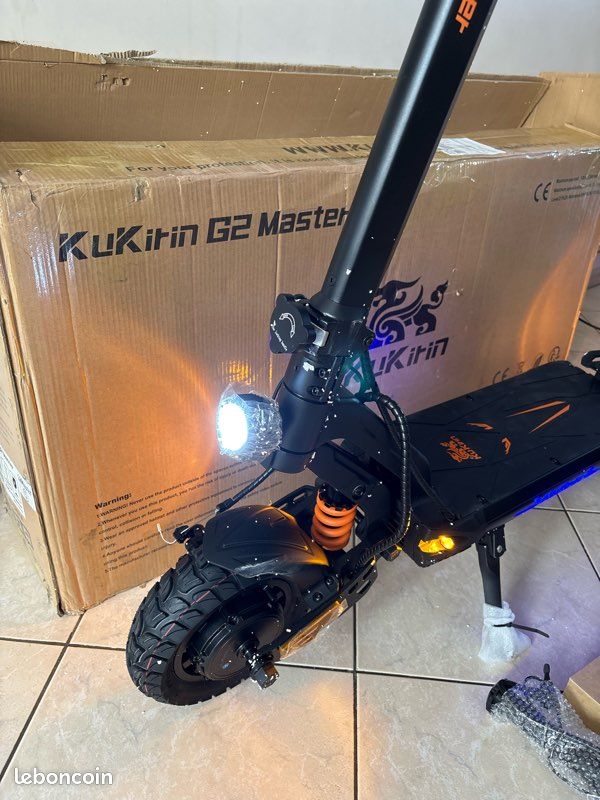 Trottinette électrique KuKirin G2 Master 1000W*2 - 2024 - Neuve (image 2)