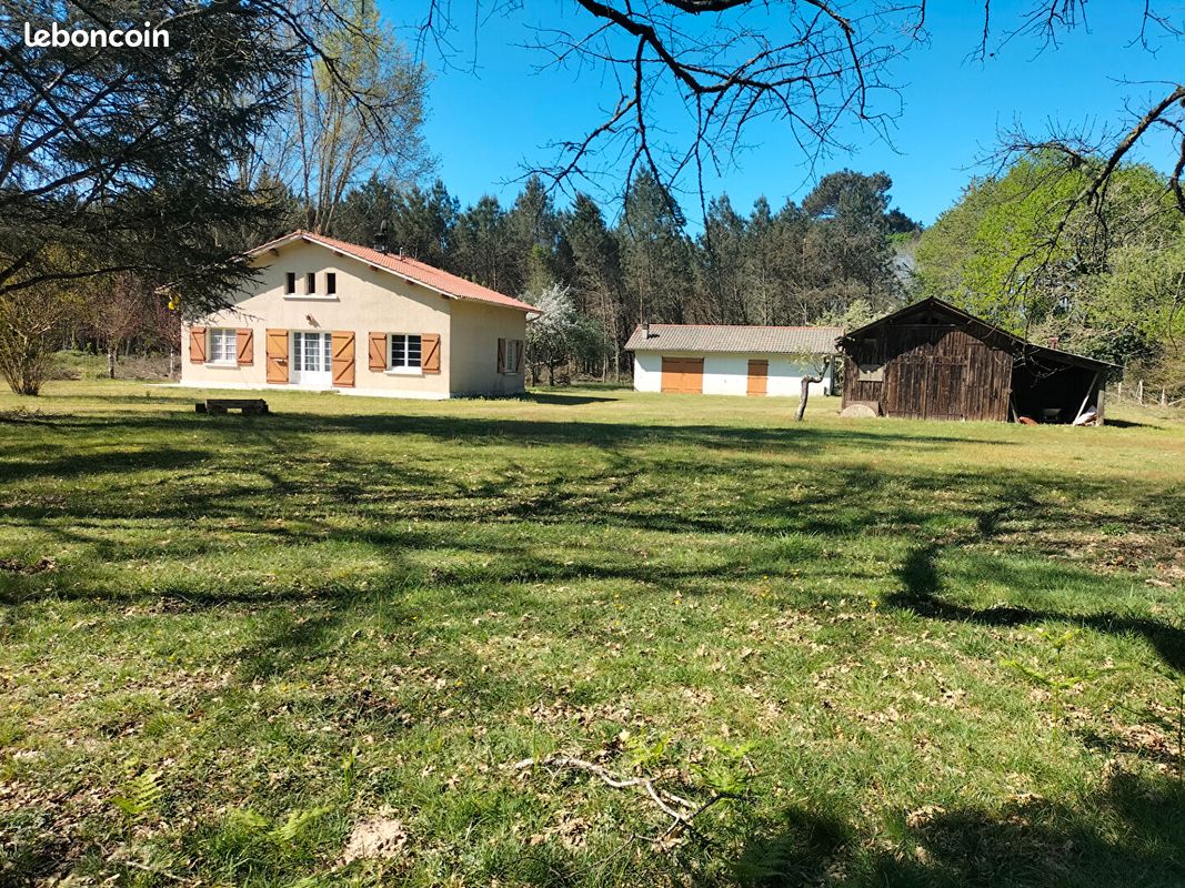 Maison 4 pièces 106 m² · à Roquefort · 106 m² · 165 000 €