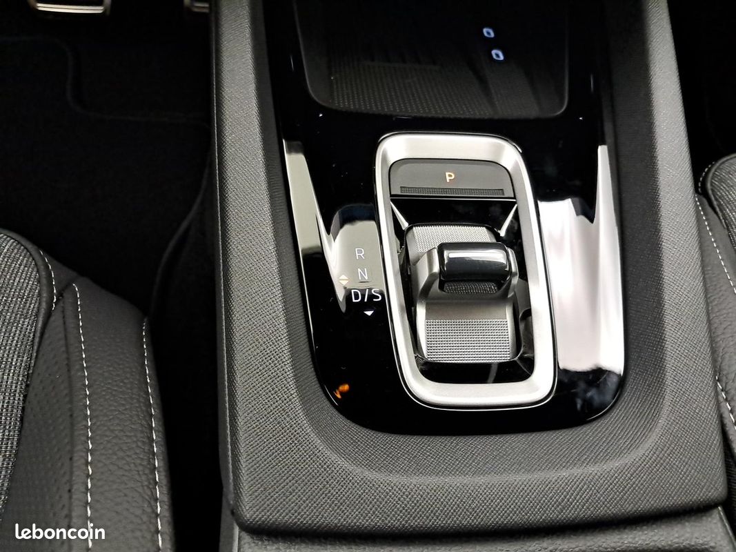 SKODA Octavia Combi 1.5 TSI Hybrid 150 ch ACT DSG7 Sportline (image 20)