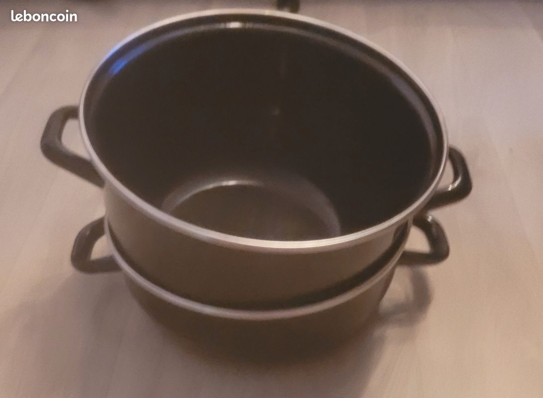 Marmites à moules (image 1)